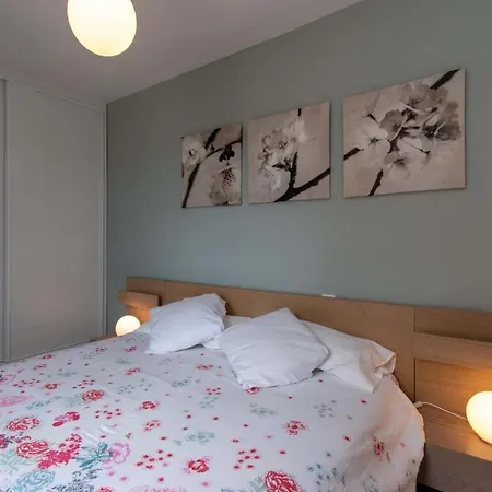 Duplex In Playa De Americas-center アパート プラヤ・デ・ラス・アメリカス