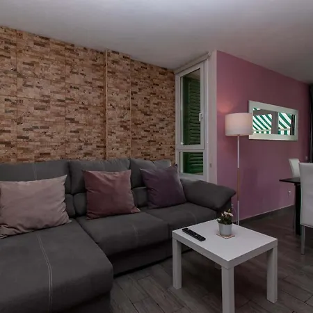 Duplex In Playa De Americas-center * プラヤ・デ・ラス・アメリカス