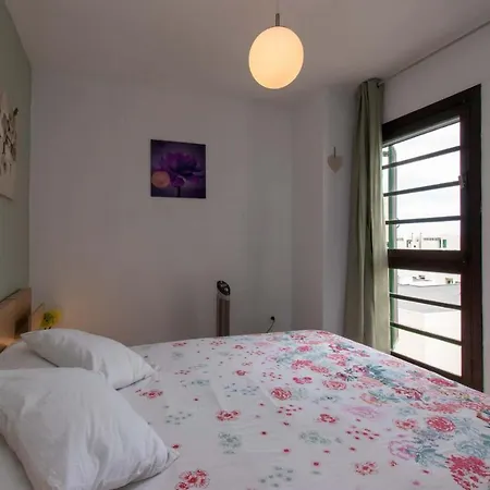 アパート Duplex In Playa De Americas-center プラヤ・デ・ラス・アメリカス